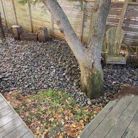 Riverstone garden accent